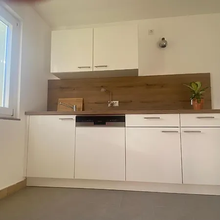 Landhaus Ferienwohnung - Am Leinbach - Stilvoll Renoviertes Apartment 85M2 - Schwarzwald * Лосбург